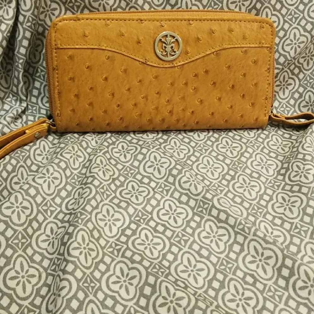 Womens Wristlet